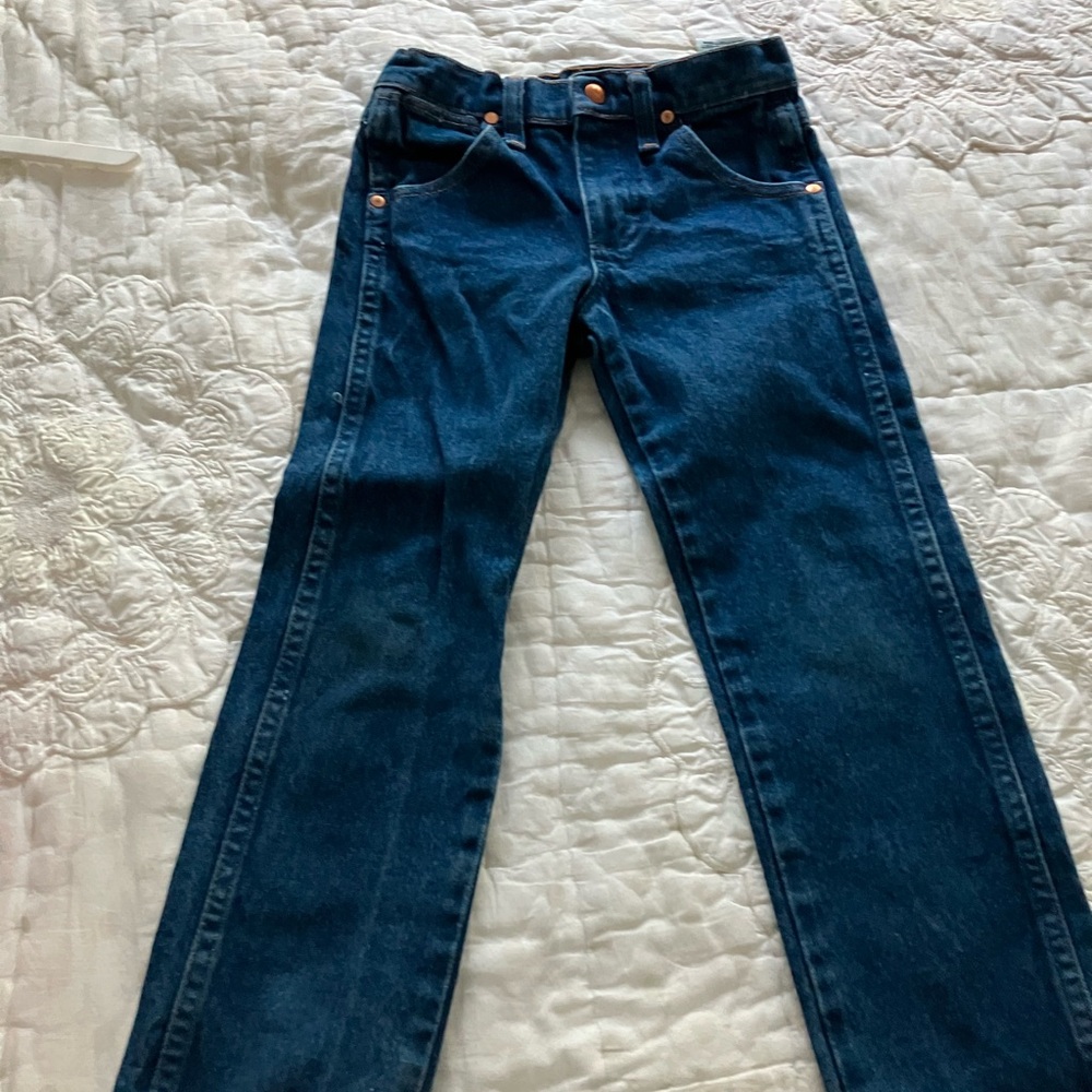 Wrangler like new boys Blue Jeans